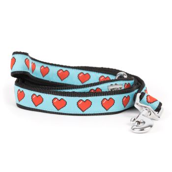 Graphic Hearts Lead